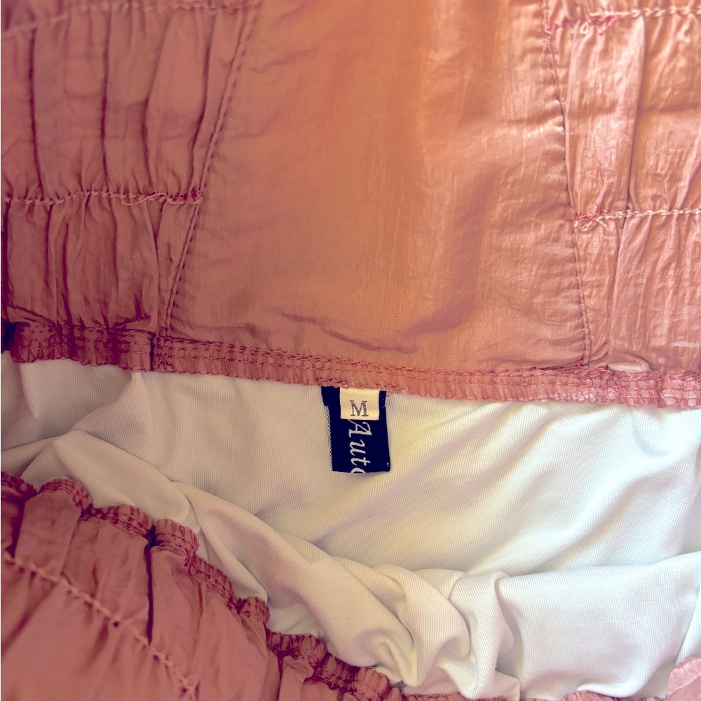 Pink running shorts - Picture 2 of 3
